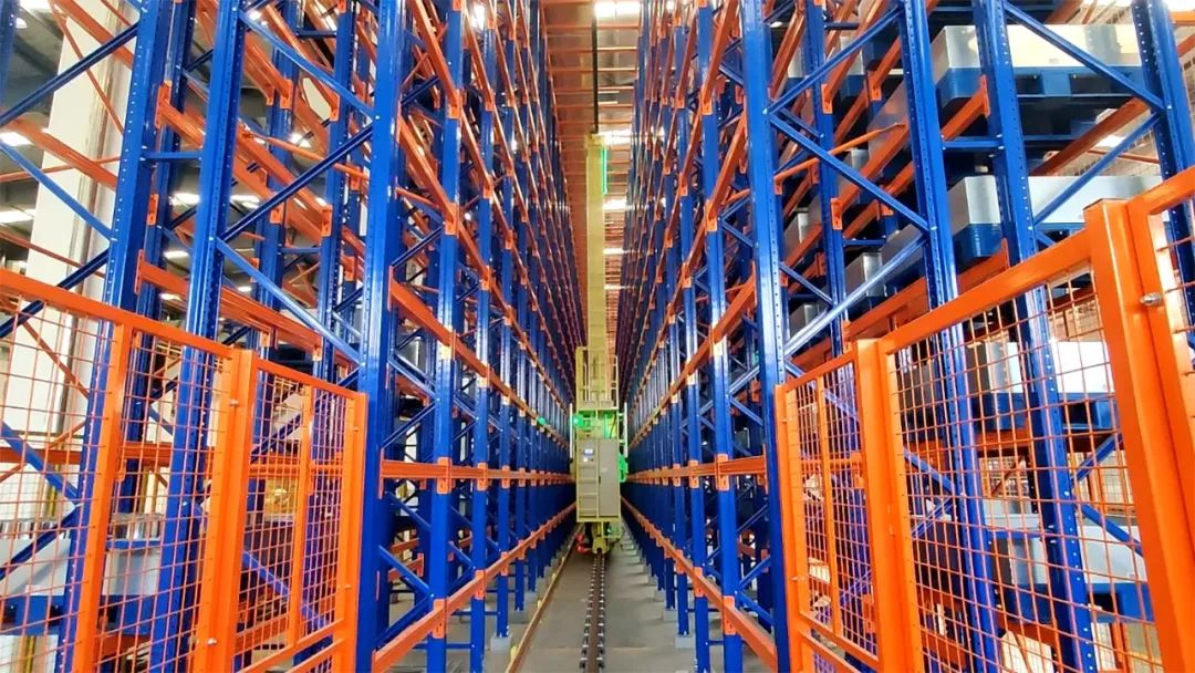 宇鋒智能榮獲安徽省首臺(tái)套重大技術(shù)裝備認(rèn)定，引領(lǐng)物料搬運(yùn)裝備制造業(yè)新突破